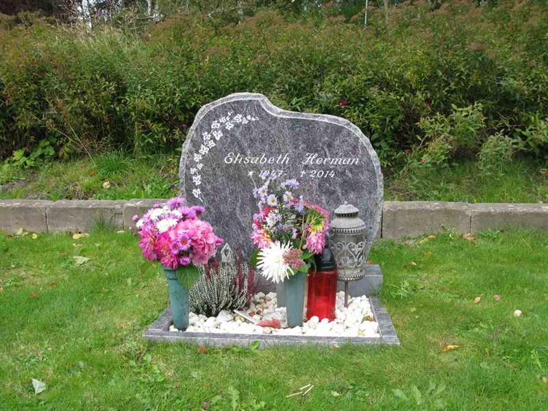Grave number: SN U2     6