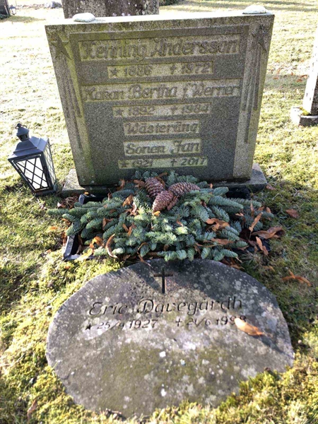 Grave number: FÄ H    35, 36