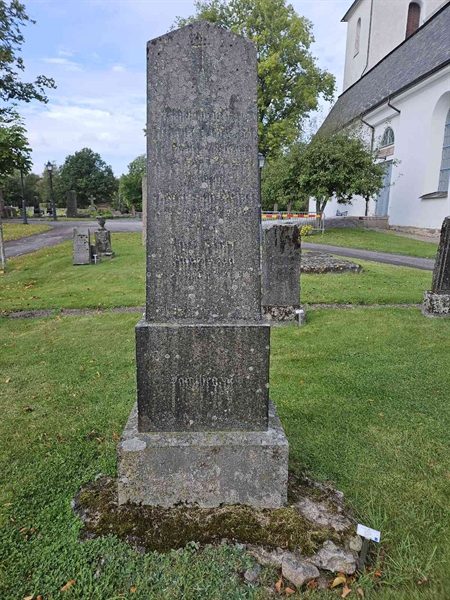 Hautatunnus: Fr 2   372-373