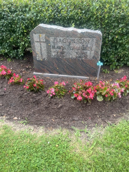 Grave number: 1 1 G   188