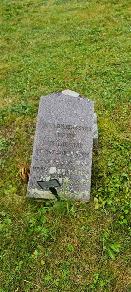 Grave number: M V  174, 175