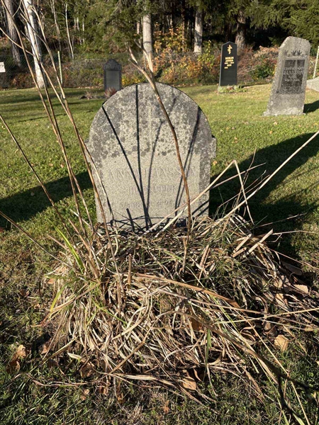 Hautatunnus: R 2    44-E