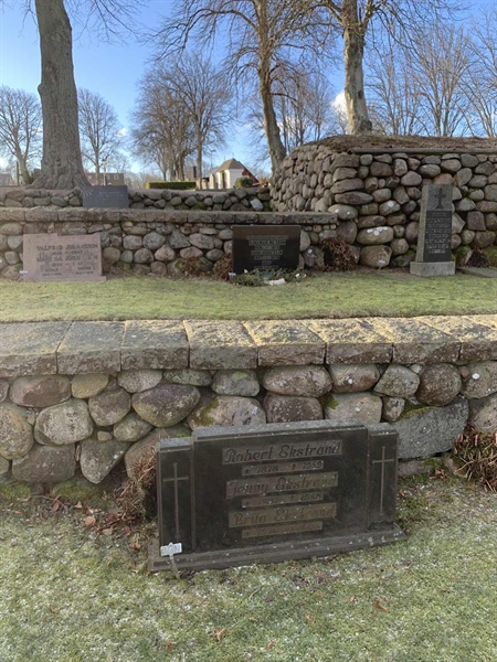 Grave number: SÖ F    46, 47