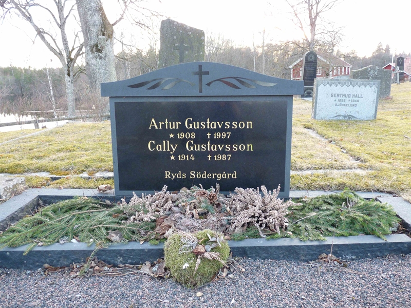 Grave number: JÄ 4   73