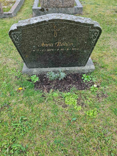 Grave number: F 04   247