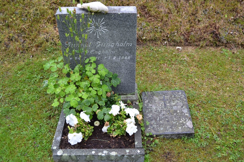 Grave number: 11 2   539-540