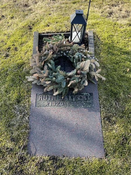 Gravnummer: HA N    98