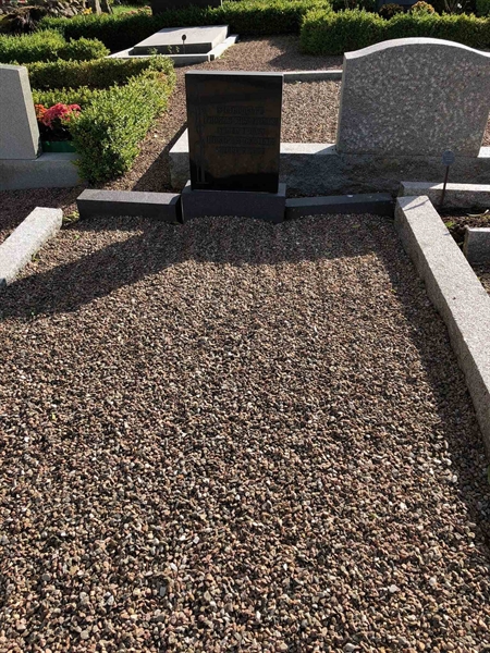 Grave number: SK 09    22