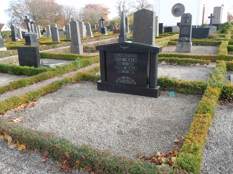 Grave number: ÖT GVK5  46:1, 46:2, 46:3
