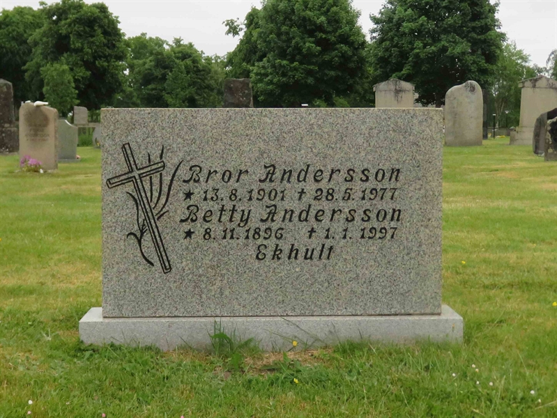Grave number: 01 H   158, 158B