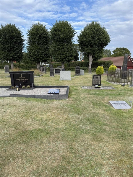 Grave number: ON C   287, 288