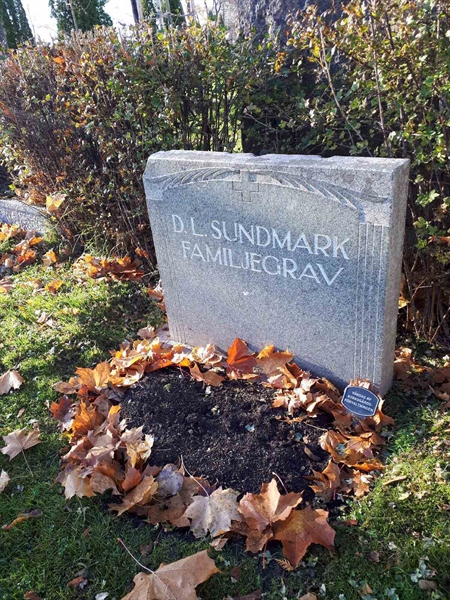 Grave number: GK F 1   284