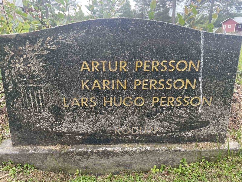 Grave number: 001 1   371
