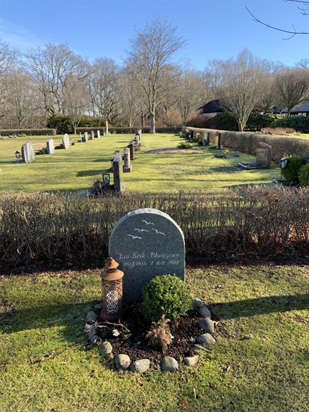Grave number: SÖ S     9