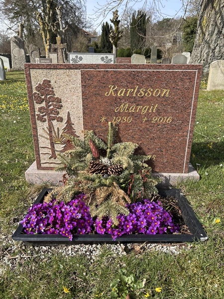 Grave number: LI 135