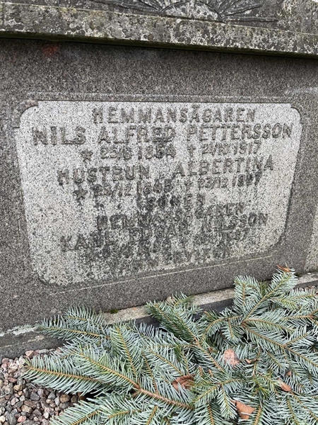 Hautatunnus: Vårv Kv3 110-112