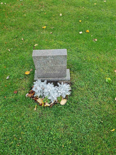 Grave number: KG 09   778