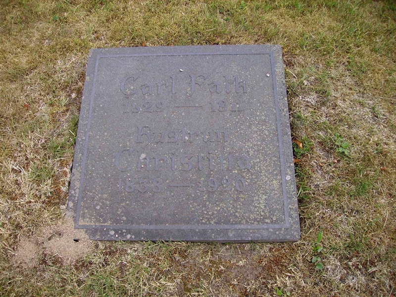 Grave number: 2 F   211