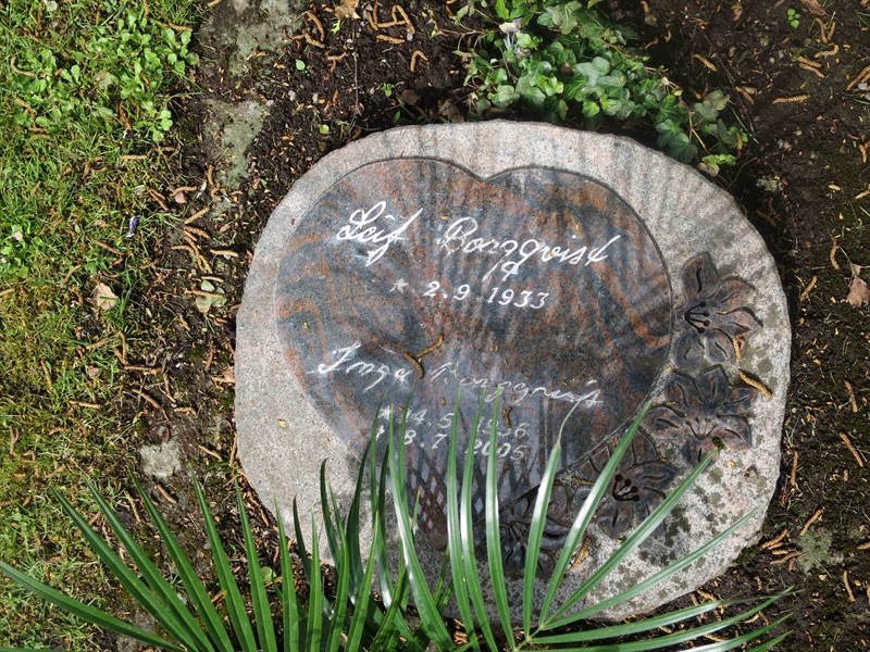 Grave number: HÖB N.UR    14