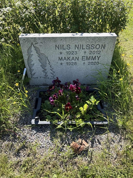Grave number: 4 G GL    74-75
