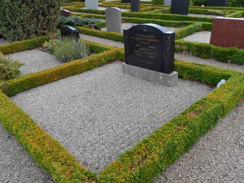 Grave number: ÖTN NMK3    44, 45