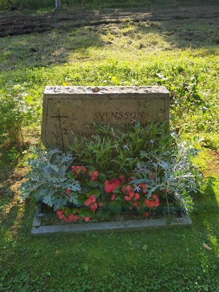 Grave number: 1 10   537-538