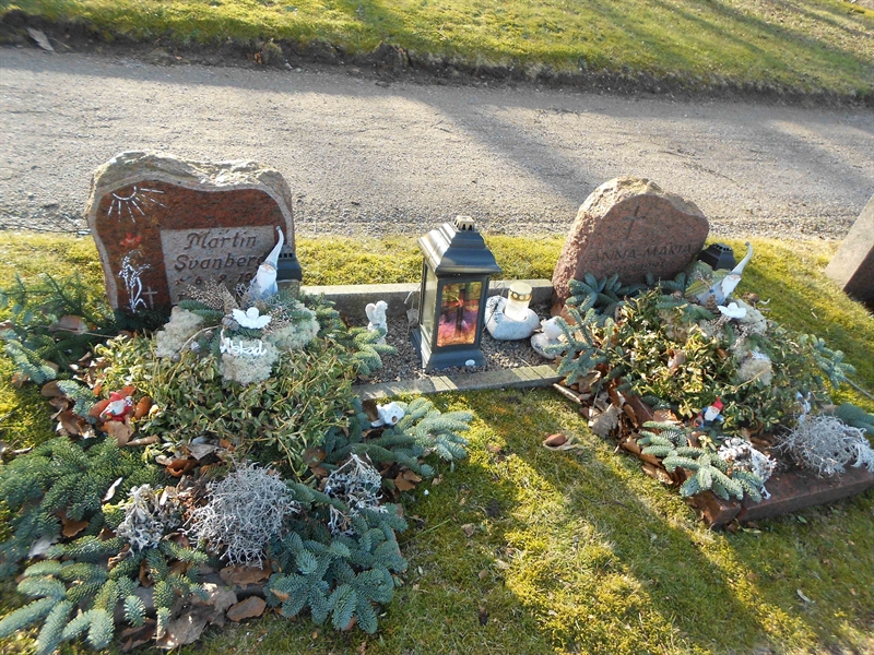 Grave number: NÅ G0     3, 4