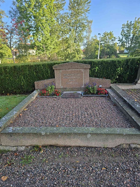 Grave number: Fr 4   308-309