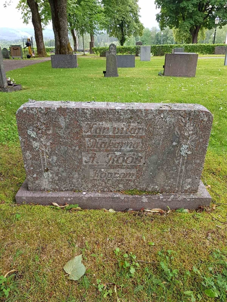 Grave number: Jä 05   108-109