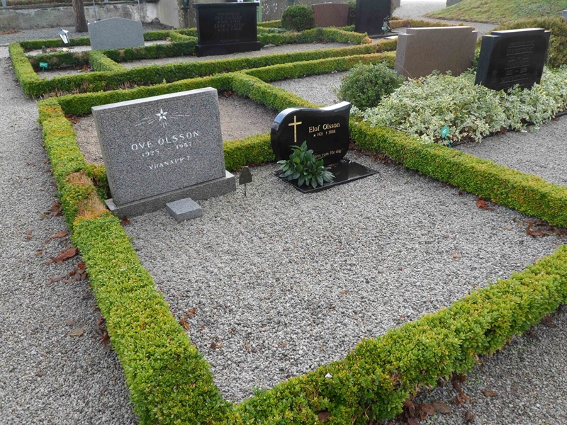 Grave number: ÖTN NSK2     8, 9