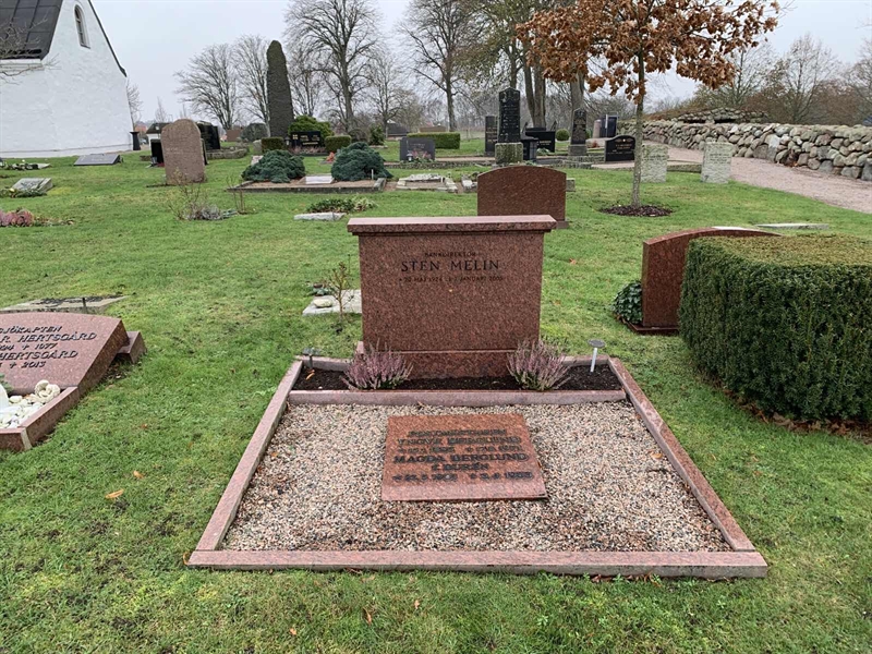Grave number: SÖ B    19, 20