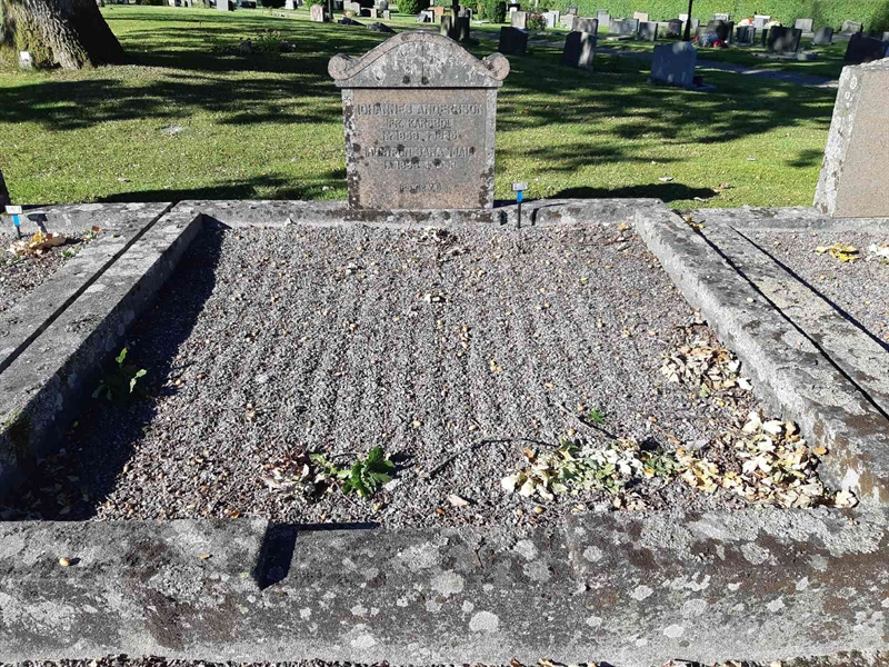 Grave number: Fr 7   829-830