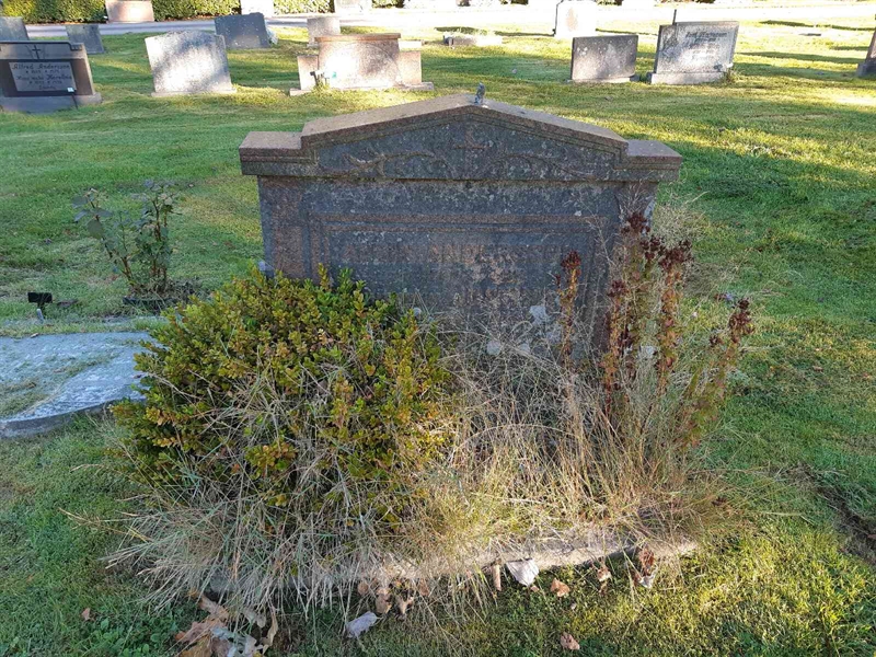 Grave number: Fr 7   381-382