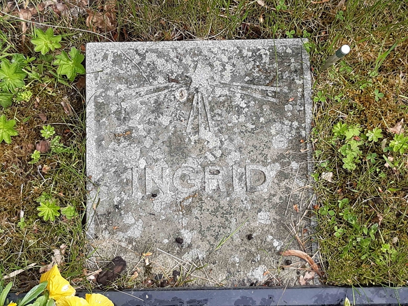 Grave number: NO 23   376
