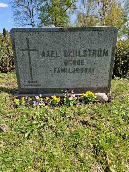 Grave number: 501 18 3606-3608