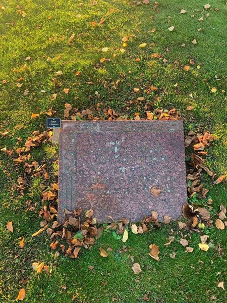 Grave number: KN G     31, 32