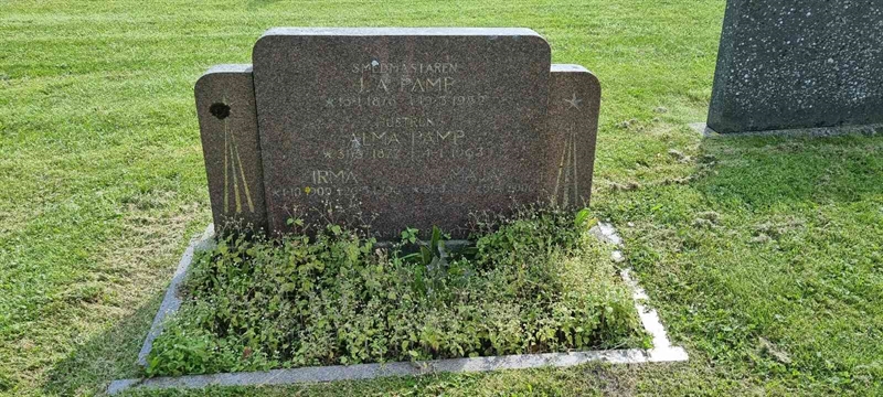 Grave number: SK 1 01  004, 005, 006