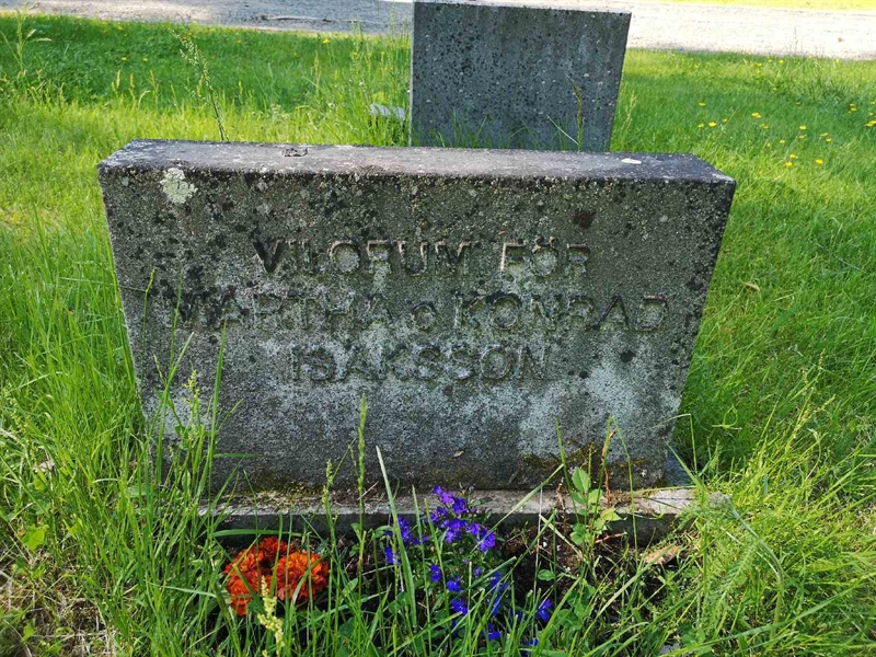 Grave number: NK 02    79