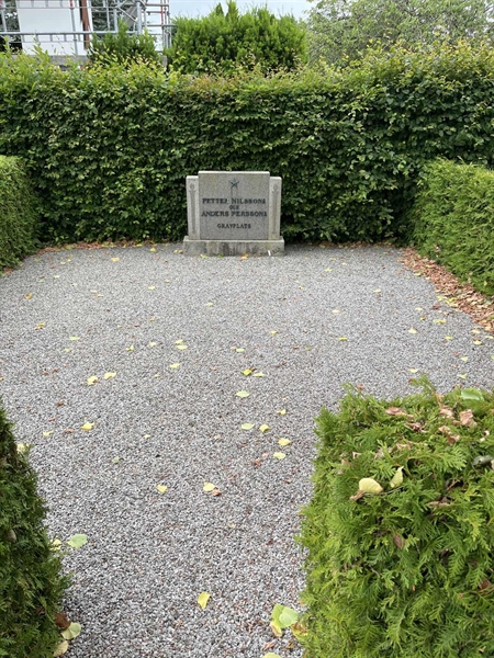 Grave number: NK I 25+26