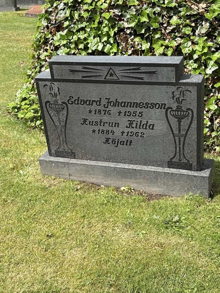 Grave number: SKF E   151, 152
