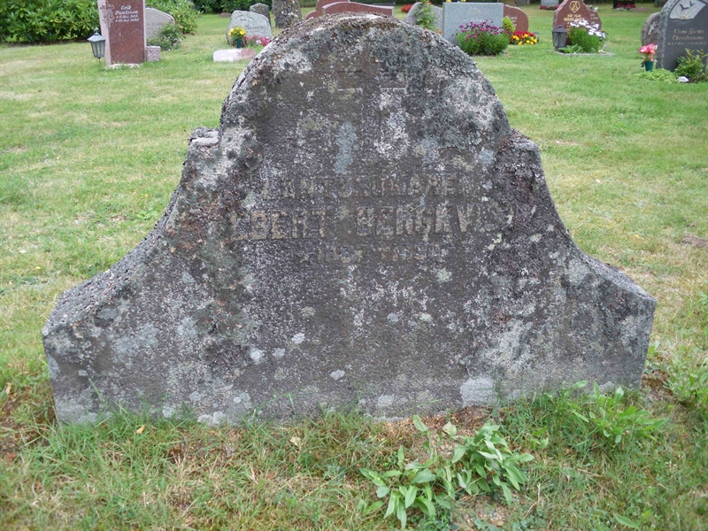 Grave number: SB 11    42
