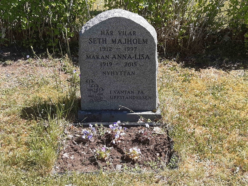 Grave number: JÄ 12    89