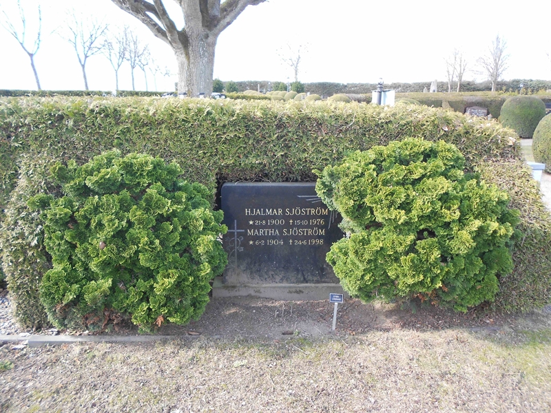 Grave number: V 34   192