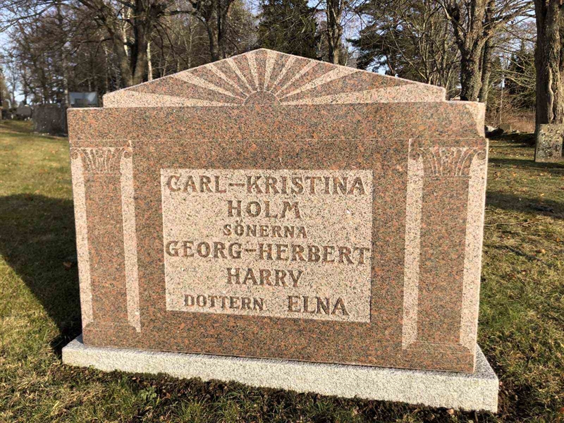 Grave number: FÄ H    18