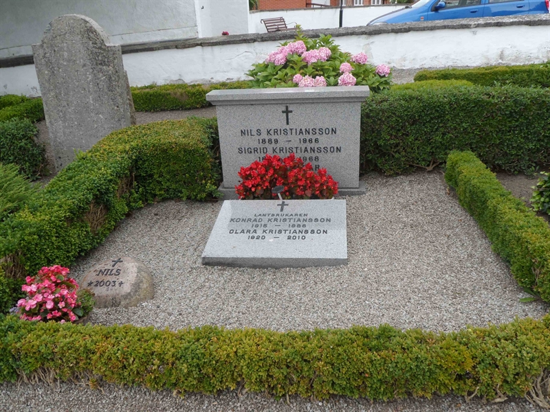 Grave number: HGK 3    19
