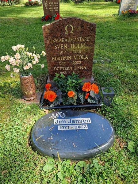 Grave number: 1 KV.8   156