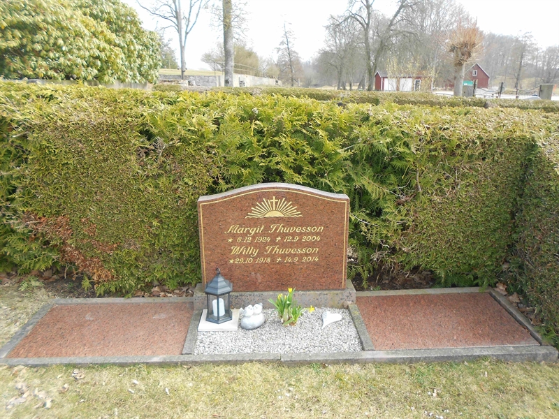 Grave number: V 12    18A, 18B