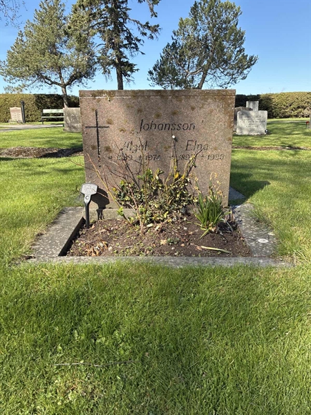 Grave number: 22 B   201