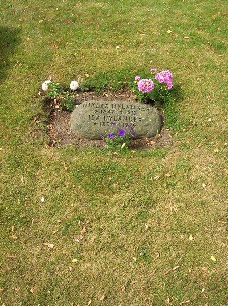 Grave number: BK KV2    26
