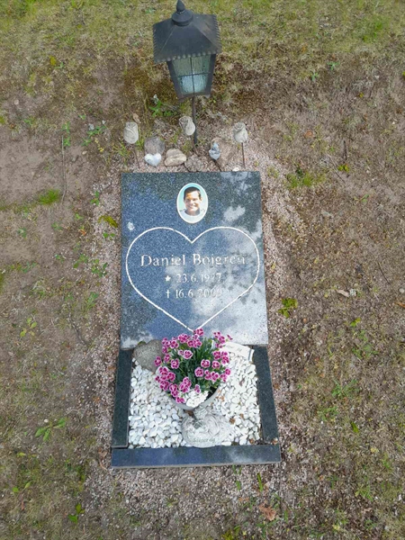 Grave number: 20 R 40